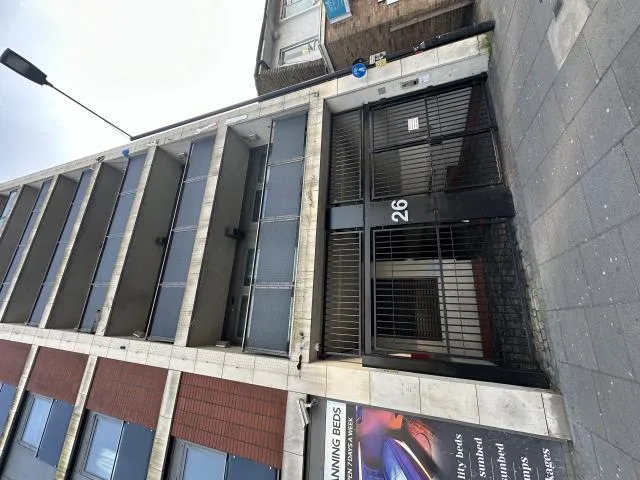 High Street, Slough, SL1, photo 11