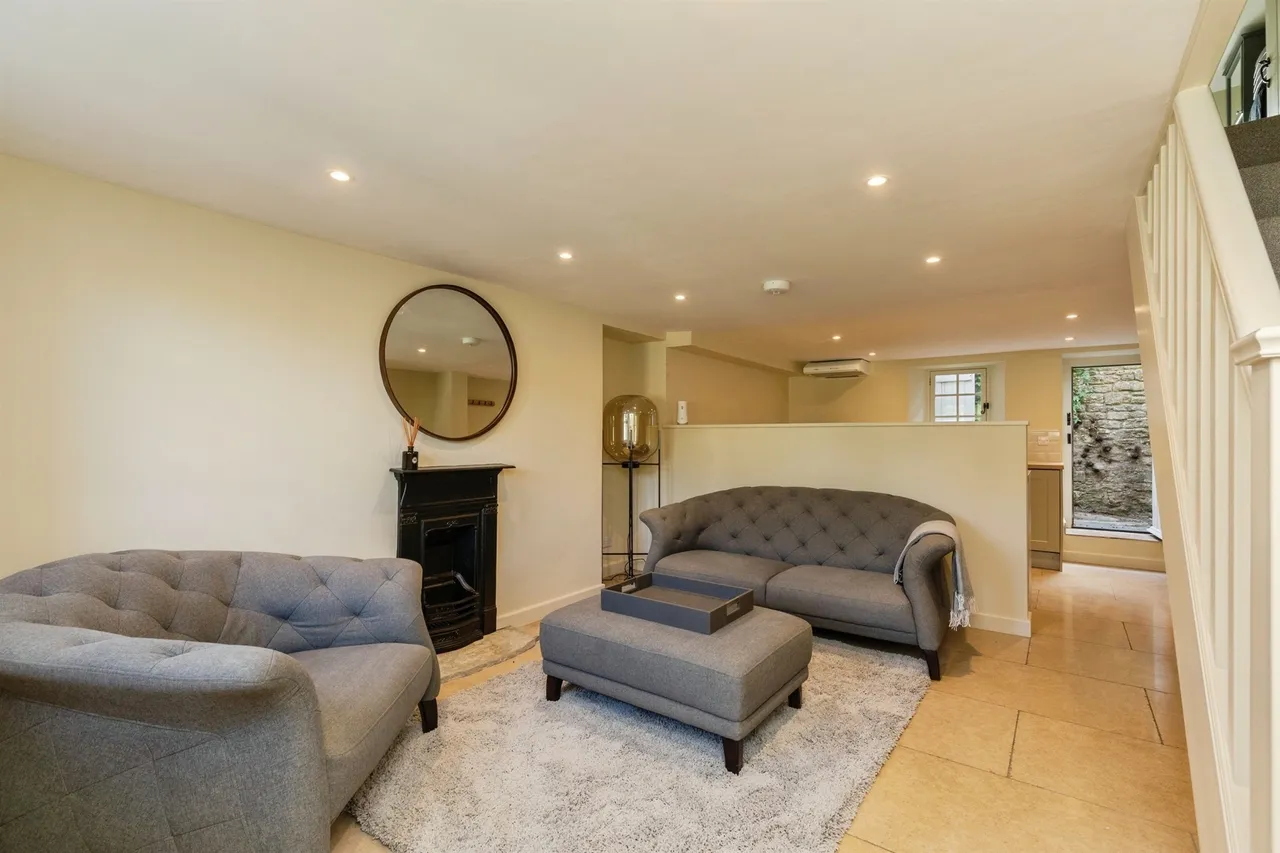 School Place, Claverton, BA2, photo 2