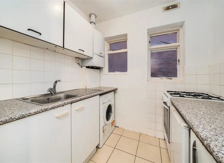 Shoot Up Hill, Cricklewood, NW2, photo 3