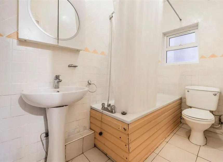 Shoot Up Hill, Cricklewood, NW2, photo 4