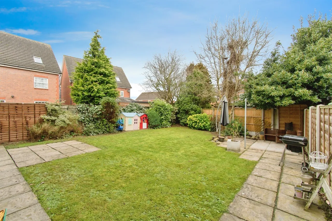 Royal Birkdale Way, Normanton, WF6, photo 2