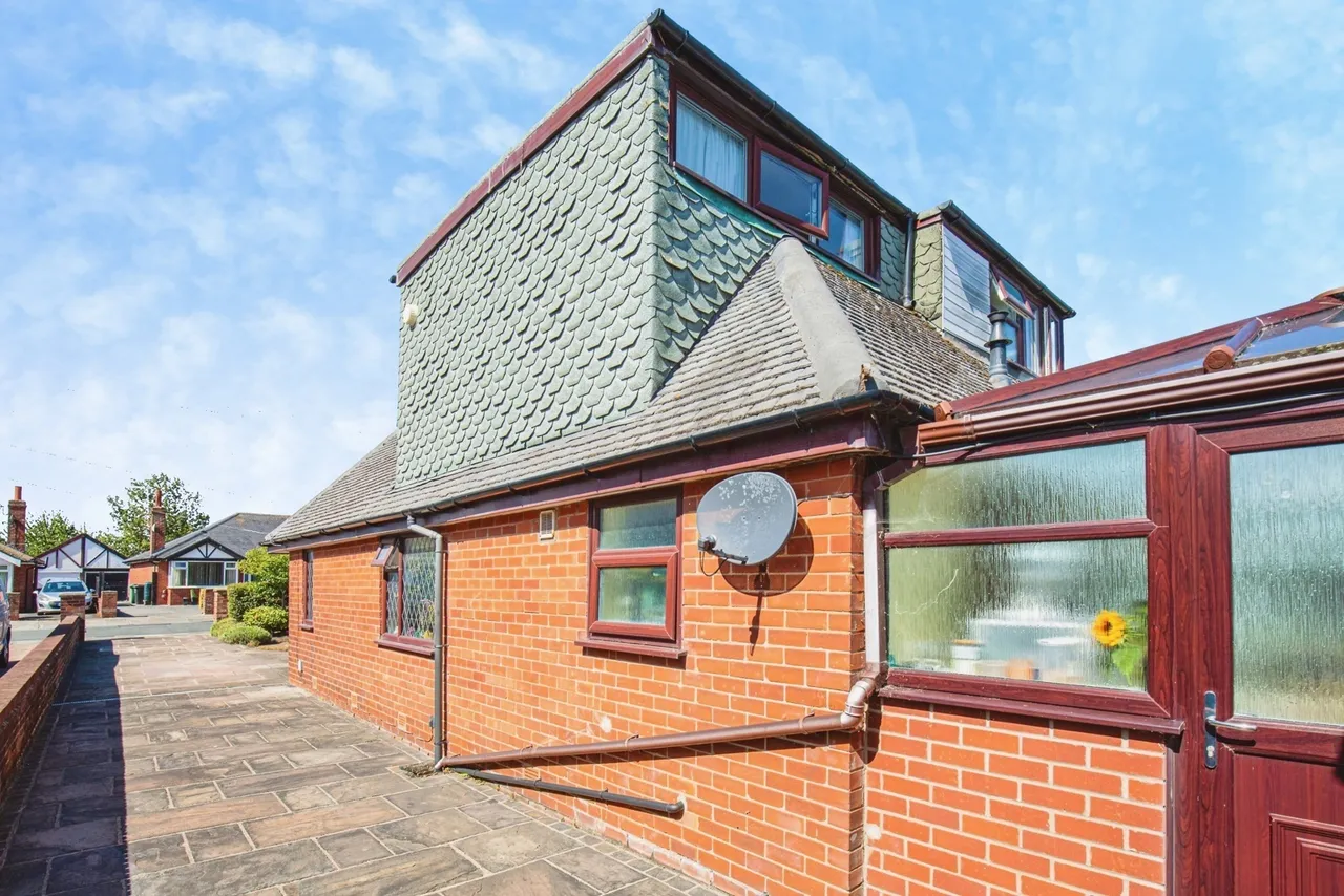Poulton Avenue, Lytham St. Annes, FY8, photo 27