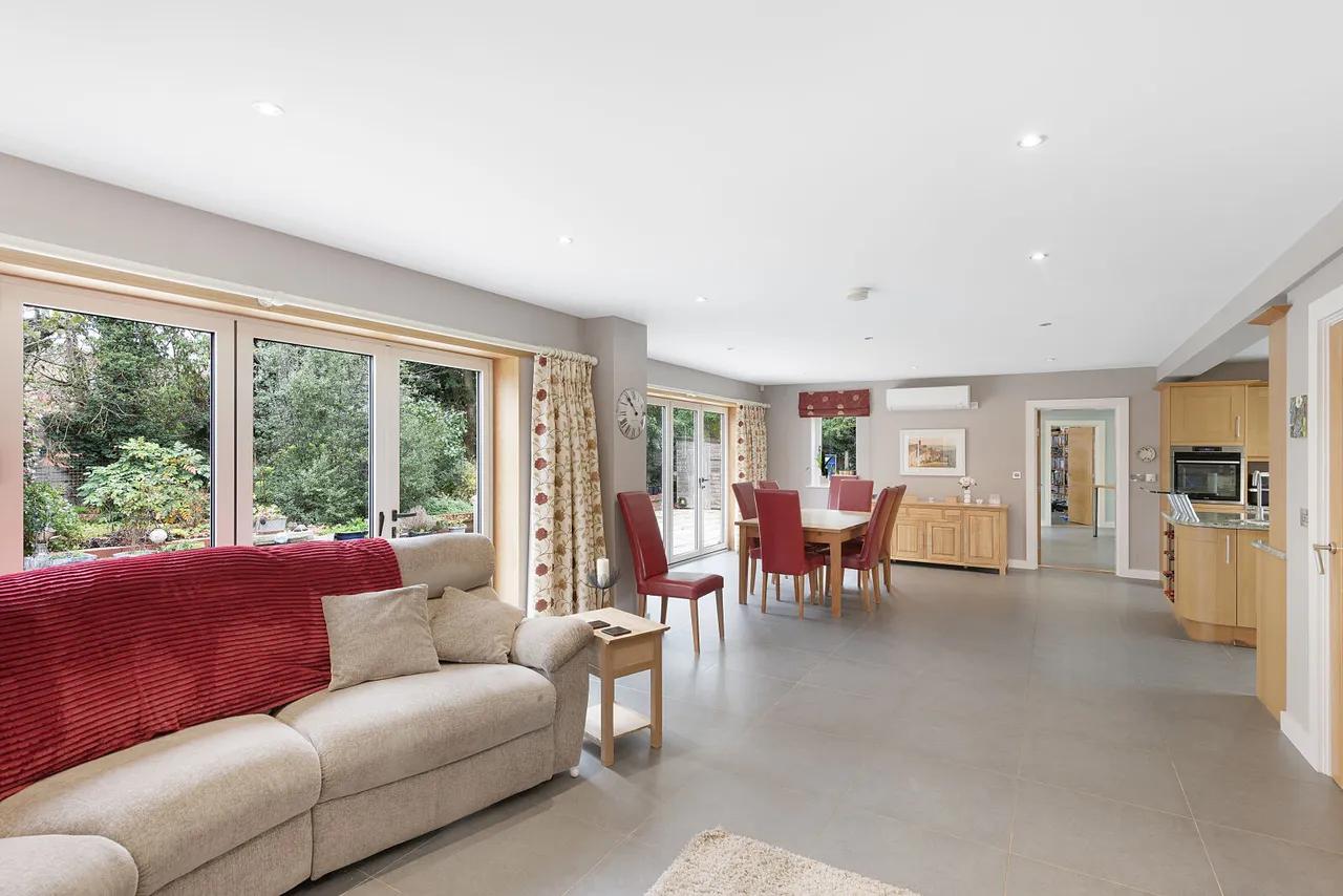 Kestrel Court, Needingworth, PE27, photo 6
