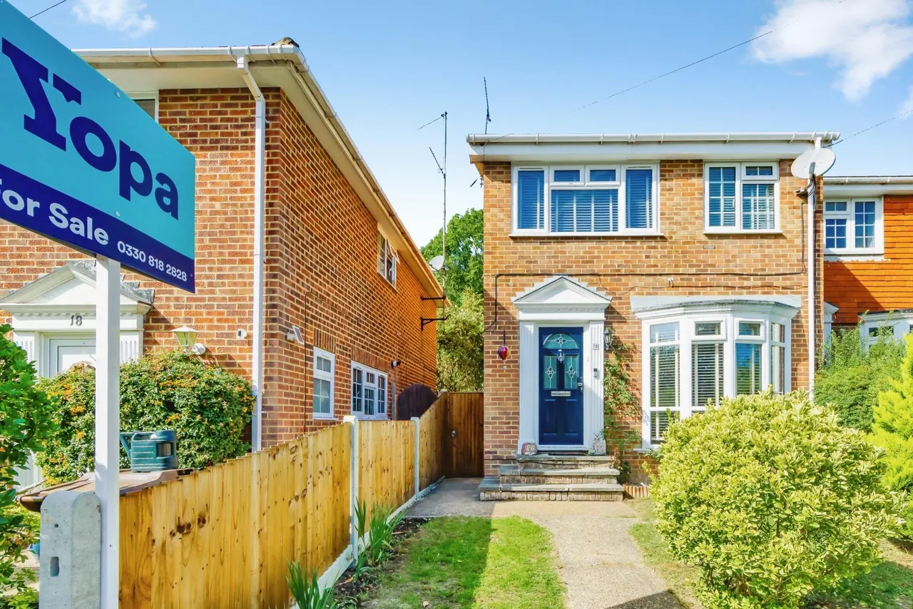 3 bed house for sale, Ploughmans Way, Rainham, ME8