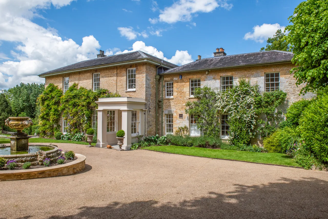 6 bed house for sale, Stour Provost, Gillingham, SP8