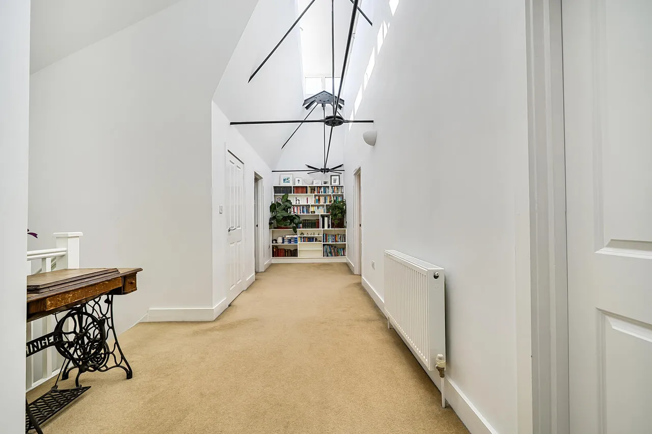 Newman Road, Devizes, SN10, photo 3