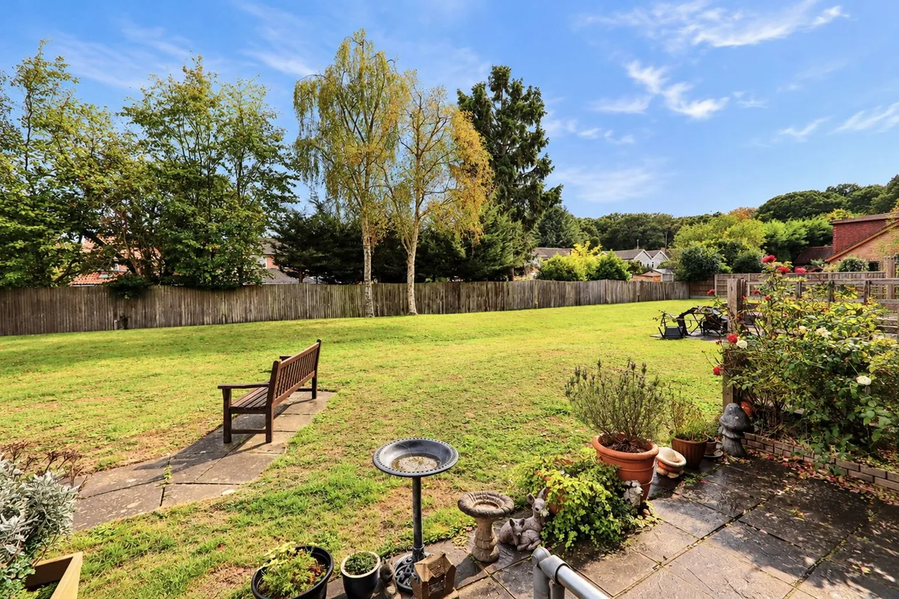 Uplands Road, Warley, CM14, photo 16
