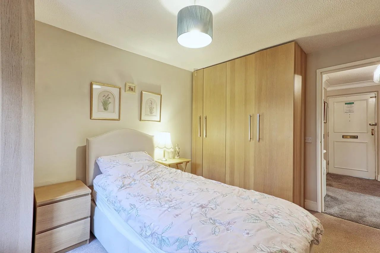 Uplands Road, Warley, CM14, photo 12