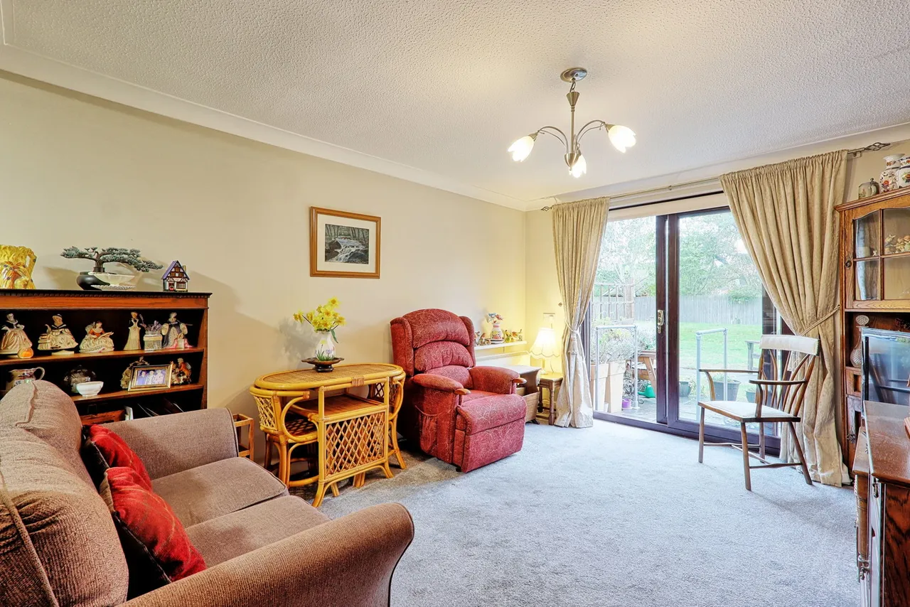 Uplands Road, Warley, CM14, photo 3