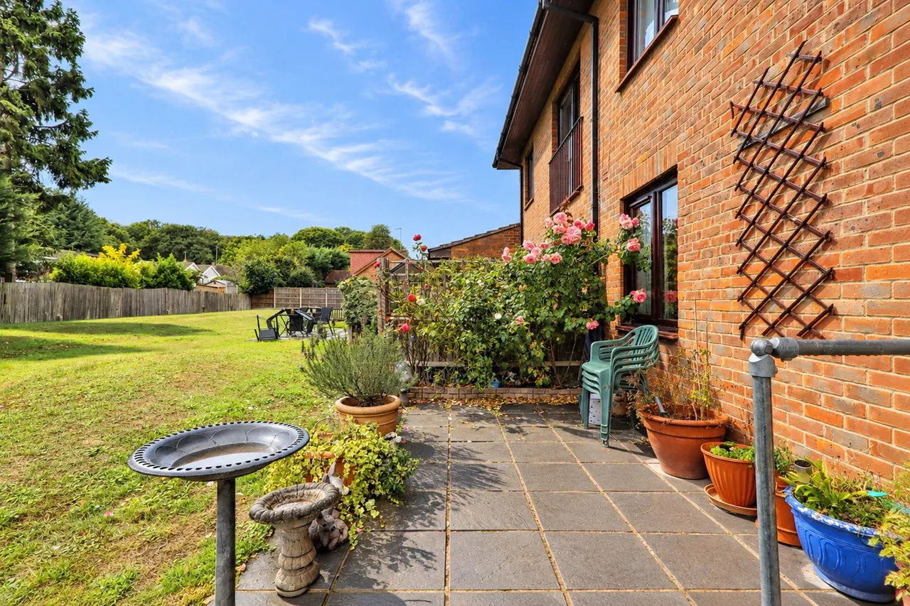 Uplands Road, Warley, CM14, photo 4