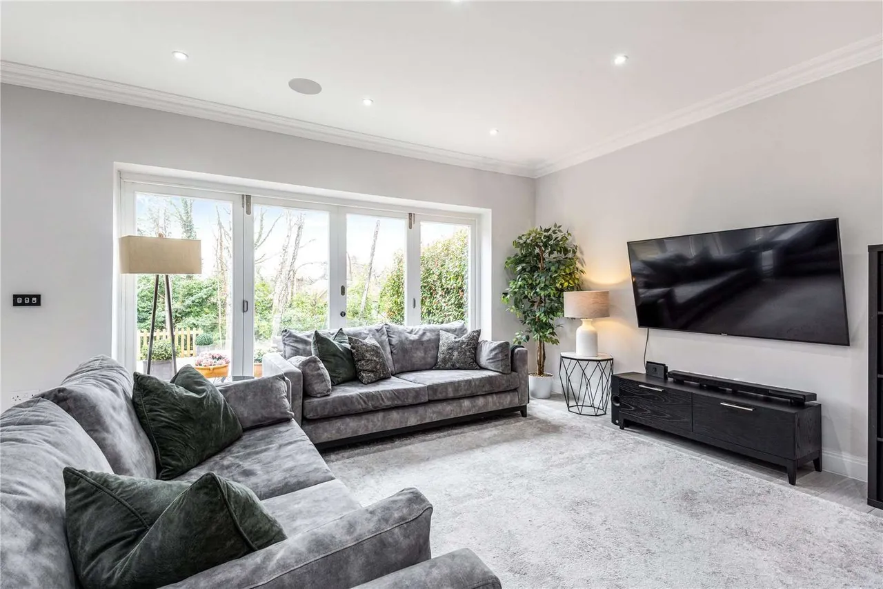 Sunningdale Heights, Sunningdale, Ascot, Berkshire, SL5 0BF, photo 9