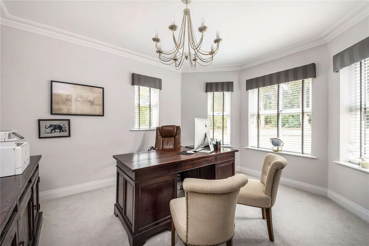 Sunningdale Heights, Sunningdale, Ascot, Berkshire, SL5 0BF, photo 5