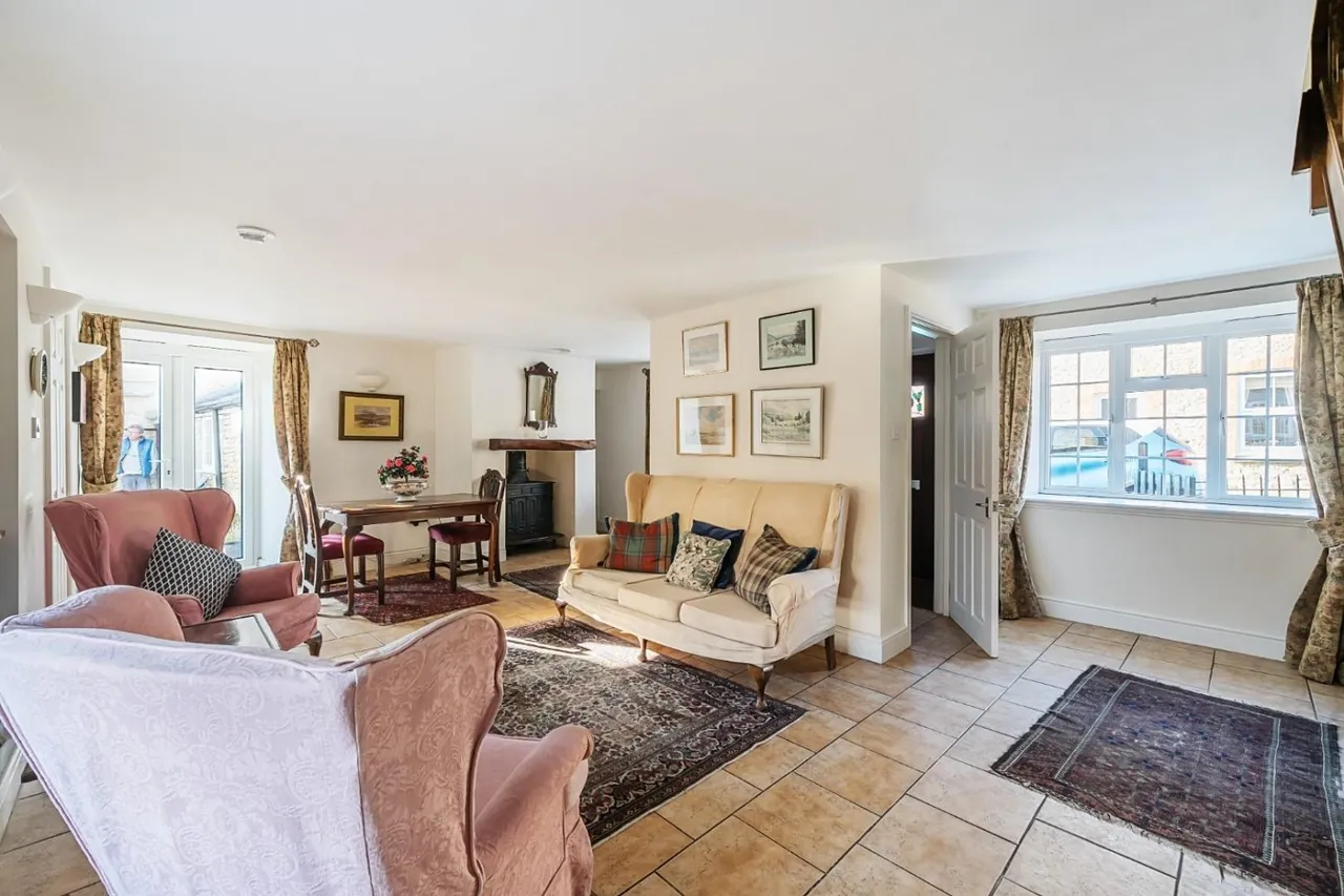 South Street, Milborne Port, DT9, photo 4