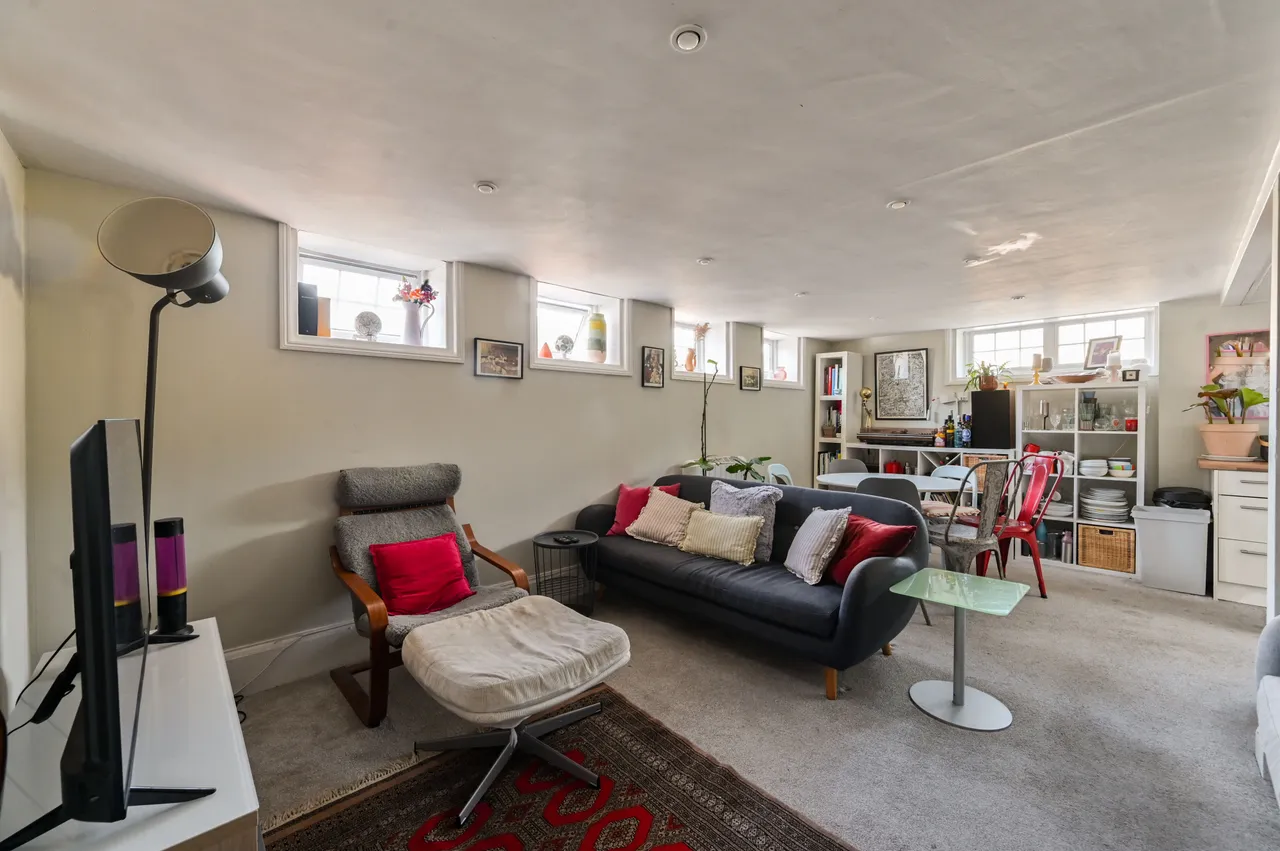 8 Charlotte Court, 68b Old Kent Road, London, photo 3