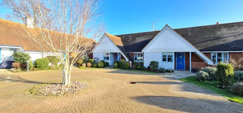 Kirk Mews, Althorne, Essex, CM3 6GL, photo 27