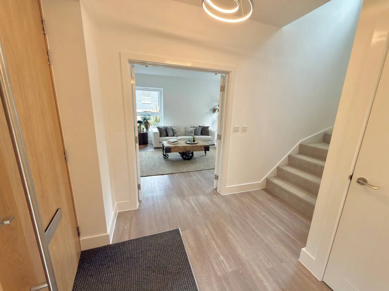 Thames View, Blunsdon, Swindon, photo 8
