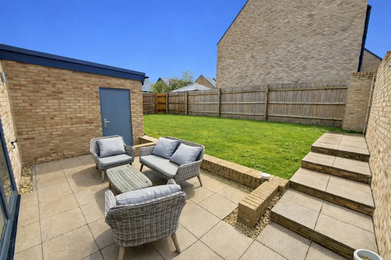 Thames View, Blunsdon, Swindon, photo 12