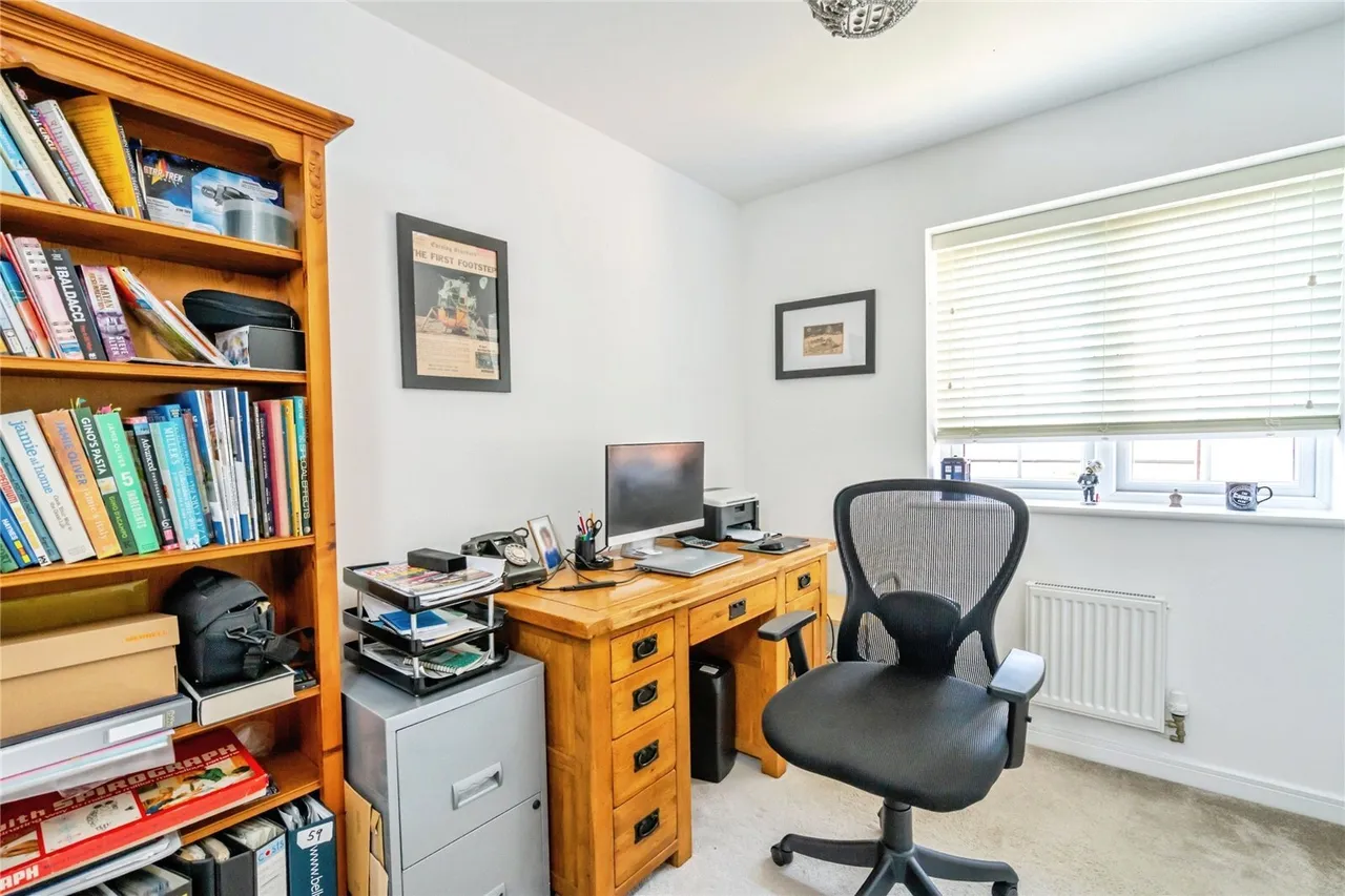 Vespasian Close, Westhampnett, PO18, photo 8