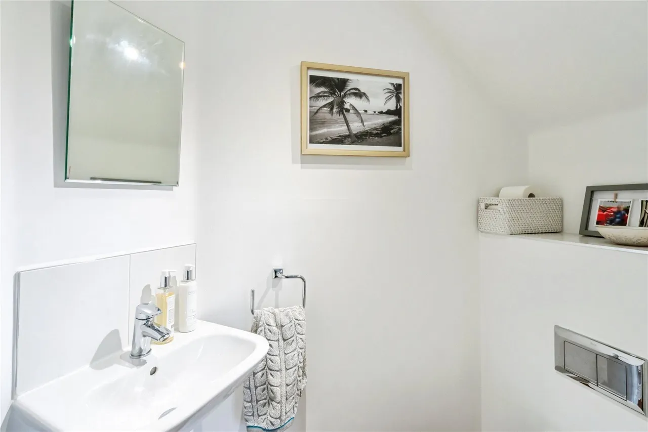 Vespasian Close, Westhampnett, PO18, photo 12