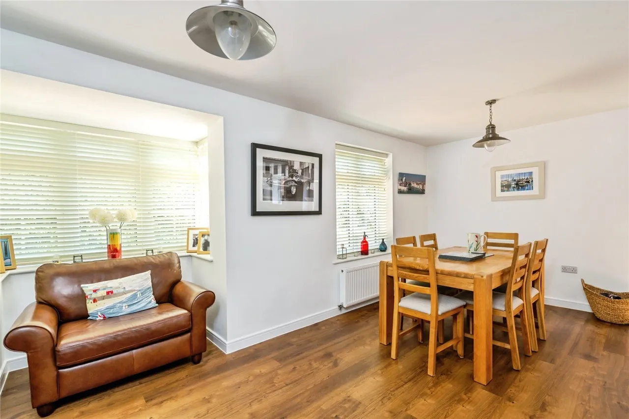Vespasian Close, Westhampnett, PO18, photo 4