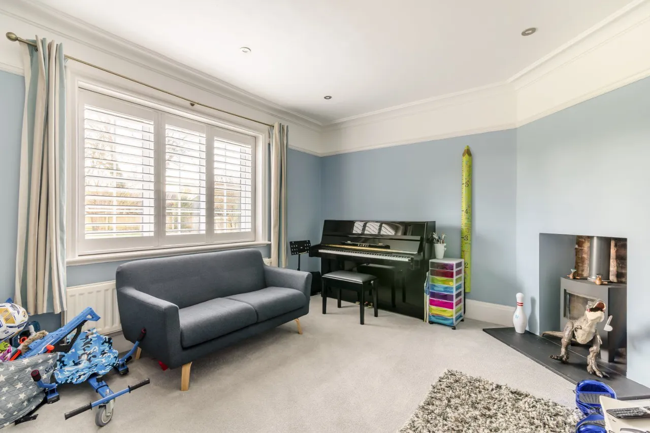 Tangmere Road, Tangmere, West Sussex, PO20 2HW, photo 8