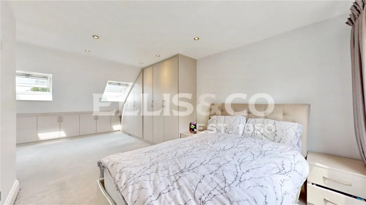 Elm Avenue, Eastcote, HA4, photo 17