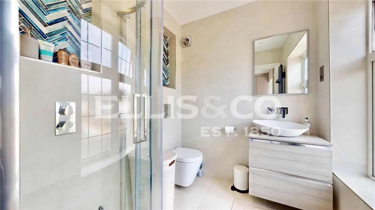 Elm Avenue, Eastcote, HA4, photo 14