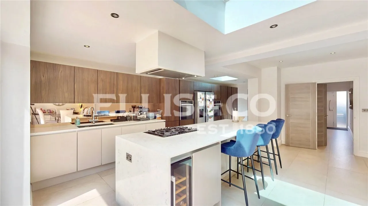 Elm Avenue, Eastcote, HA4, photo 6