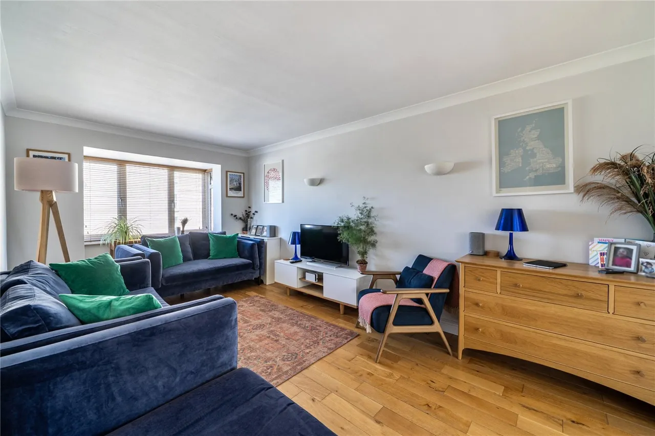 Evesham Road, Cheltenham, GL52, photo 7