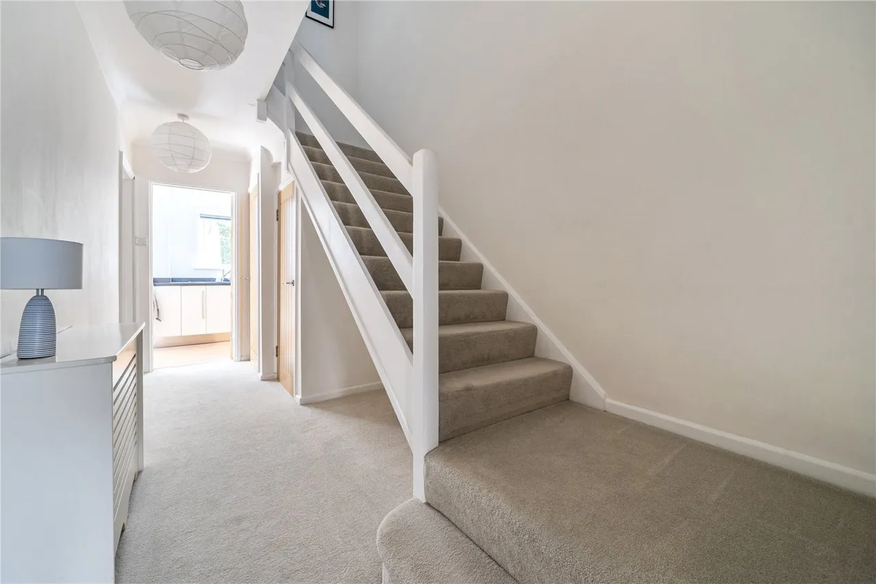 Evesham Road, Cheltenham, GL52, photo 3