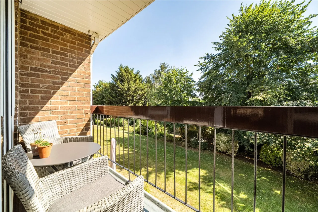 Evesham Road, Cheltenham, GL52, photo 2
