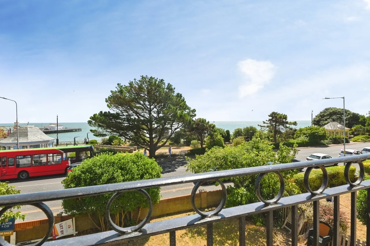 Marine Parade West, Clacton-on-Sea, Essex, CO15, photo 2