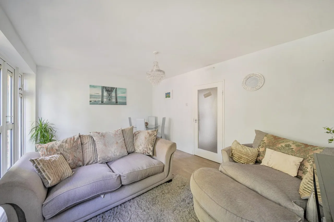 Ravens Way, SE12, photo 13