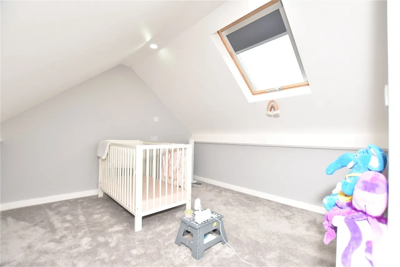 Chandler Close, Birstall, WF17, photo 10