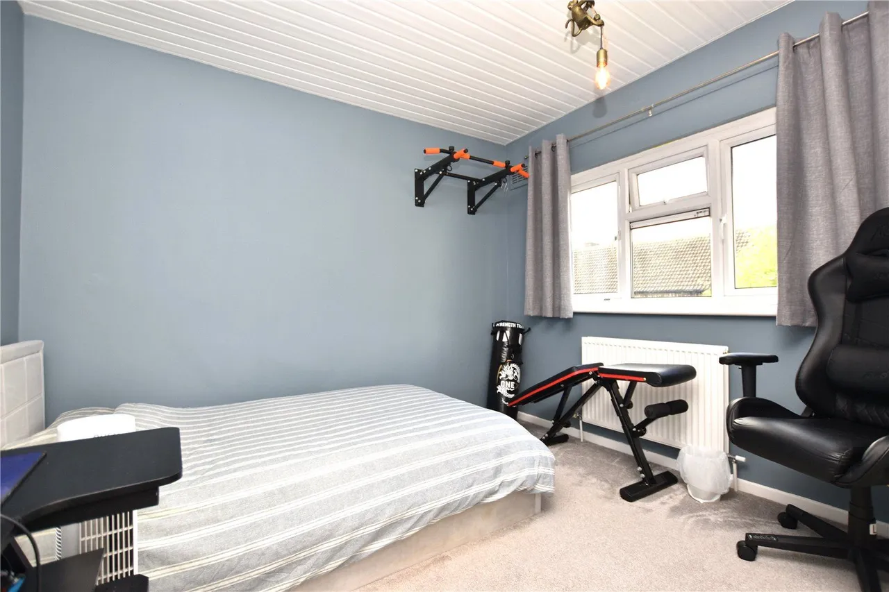 Chandler Close, Birstall, WF17, photo 9