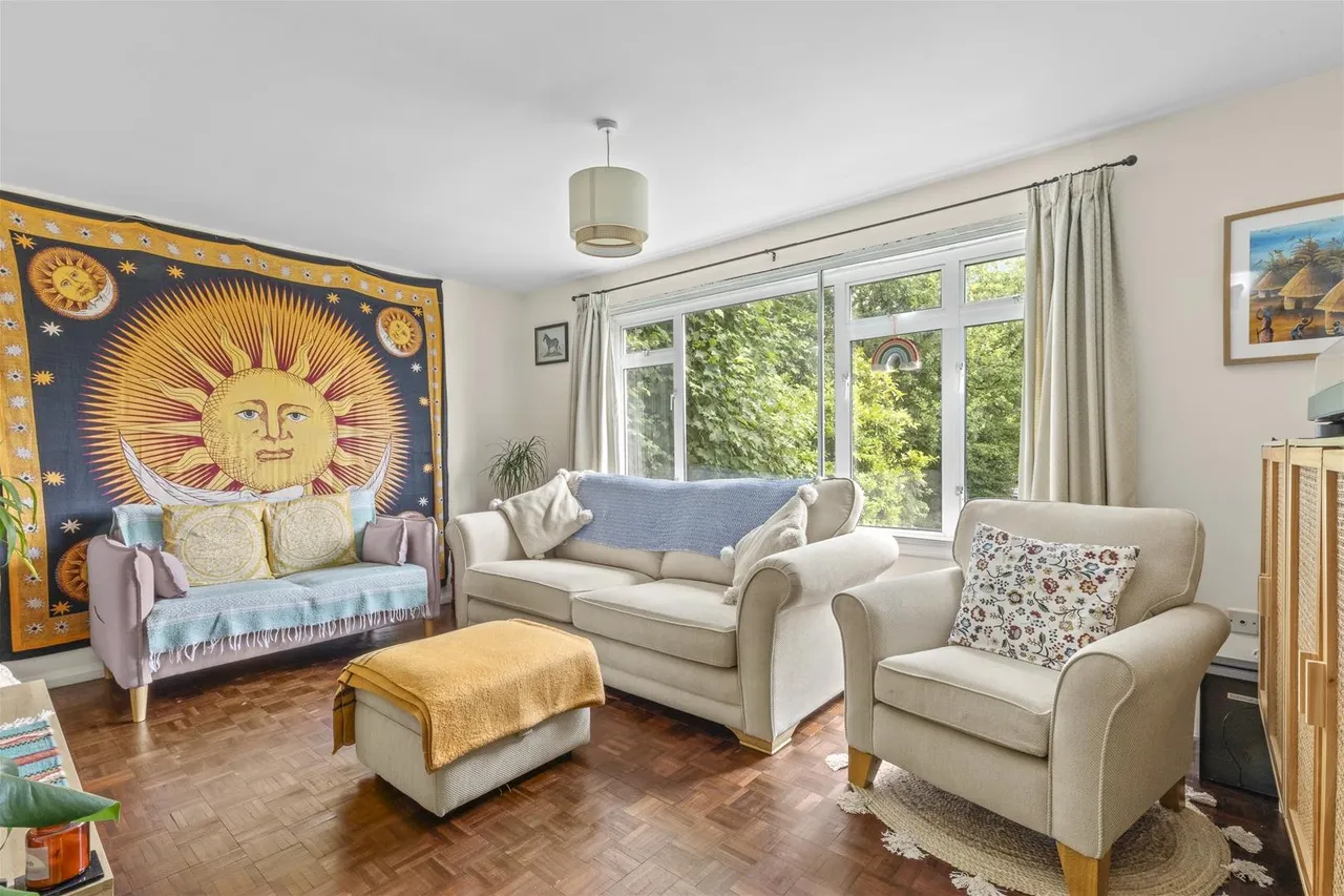 Amersham Hill, High Wycombe, HP13, photo 2