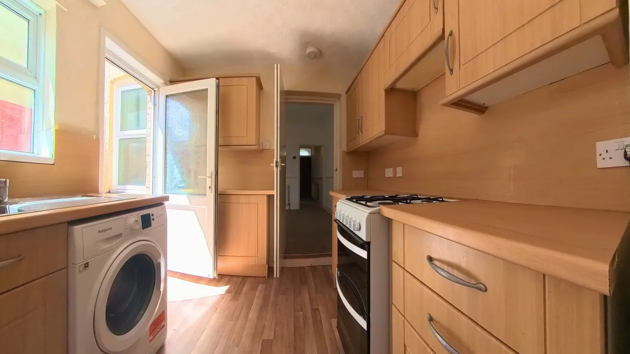 Milton Road, Gillingham, ME7 5LW, photo 8