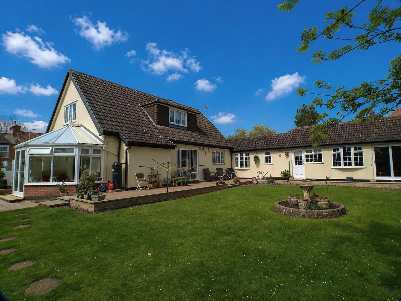 4 bed house for sale, Fairfield Street, Bingham, NG13