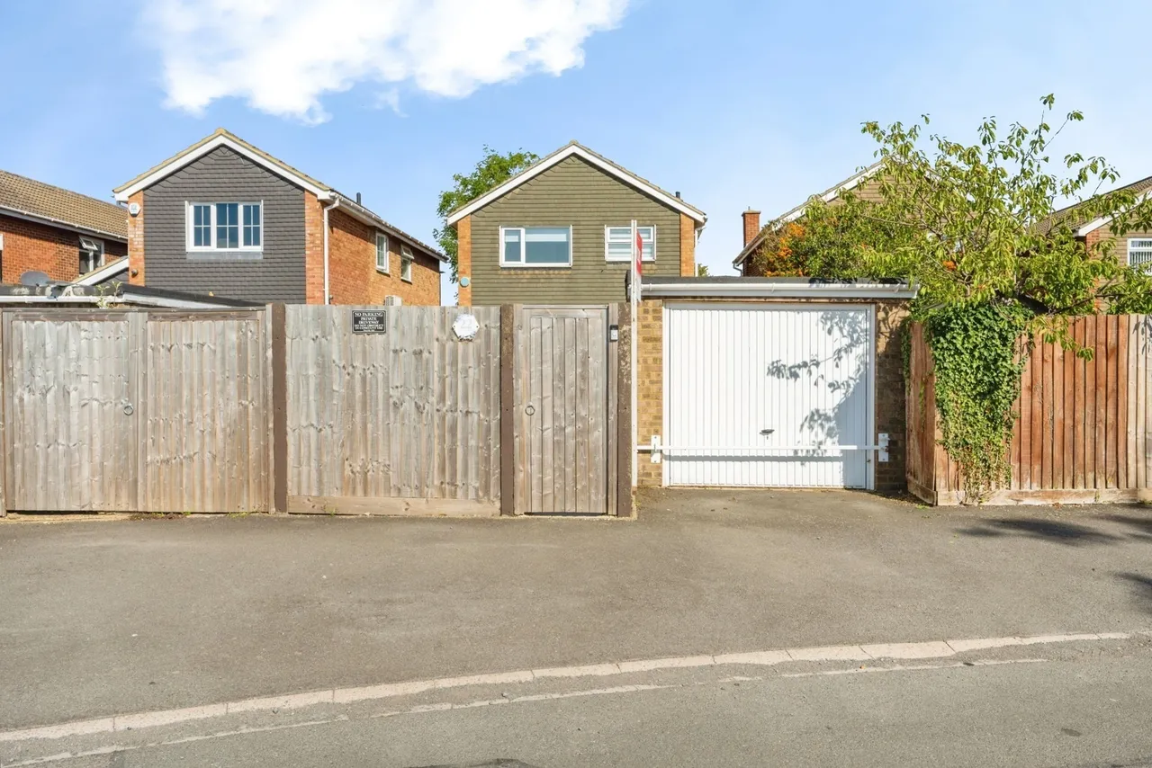 Sudeley Walk, Bedford, MK41, photo 15
