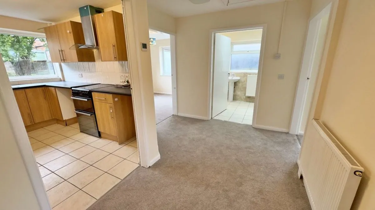 Fiskerton Road, Cherry Willingham, photo 8