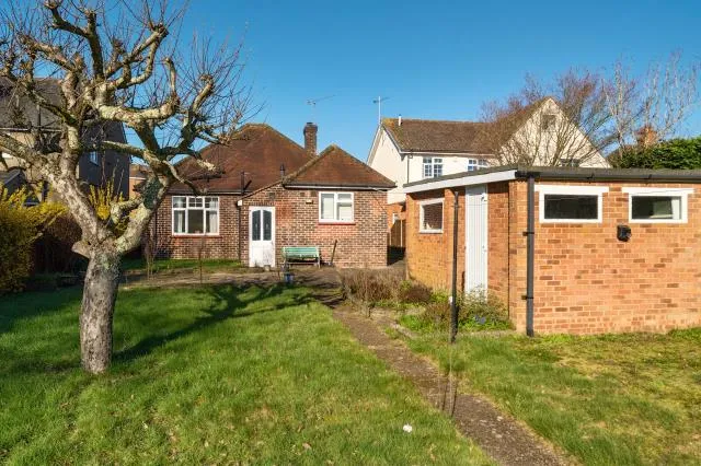 Broadway Road, Lightwater, GU18, photo 19