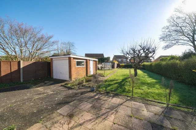 Broadway Road, Lightwater, GU18, photo 10