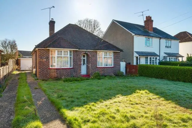 Broadway Road, Lightwater, GU18, photo 18