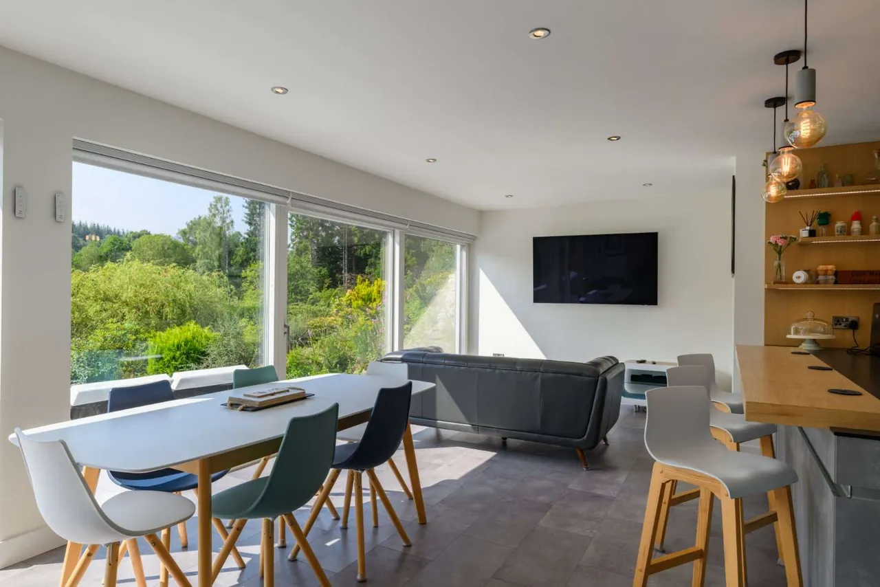 Riverside, Craignavie Road, Killin, Perthshire, FK21 8SH, photo 11