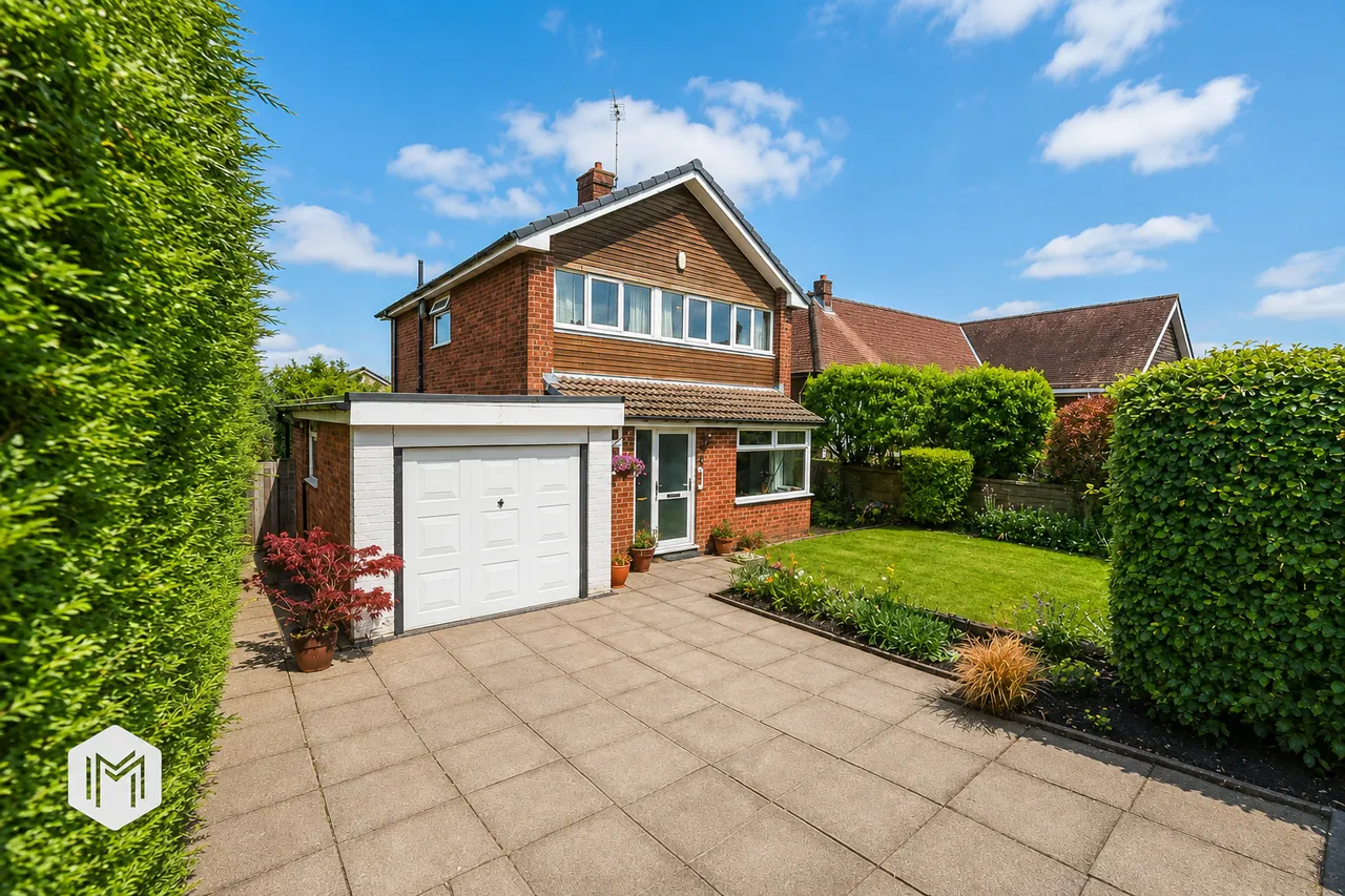 4 bed house for sale — Lowercroft Road, Bury, BL8 2EY