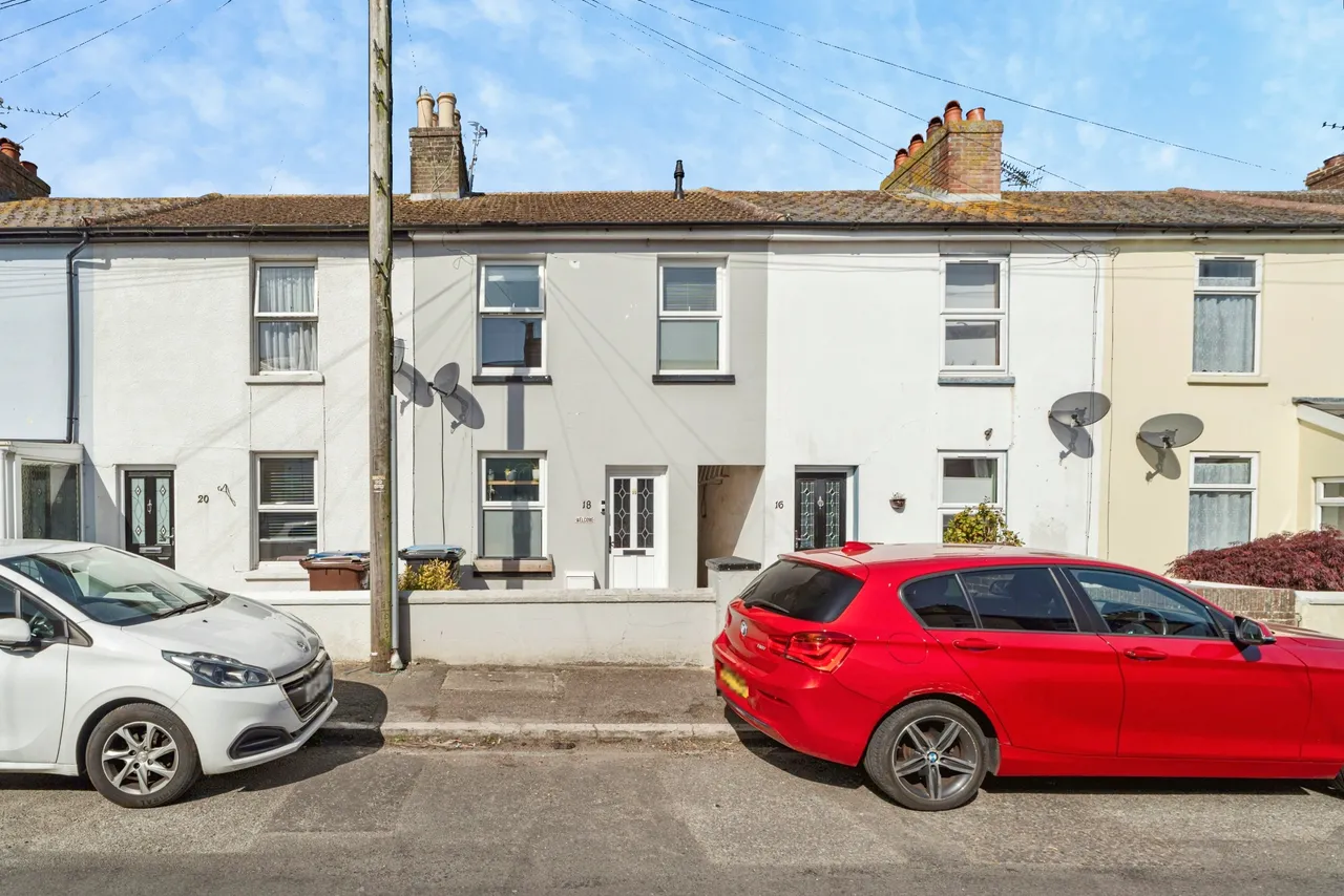 2 bed house for sale, Sussex Street, Wick, BN17