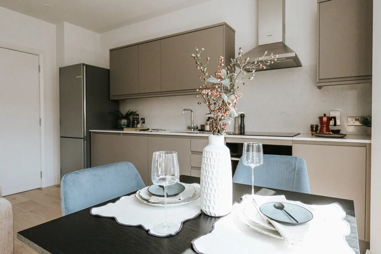 Stonhouse Street, London, SW4, photo 3