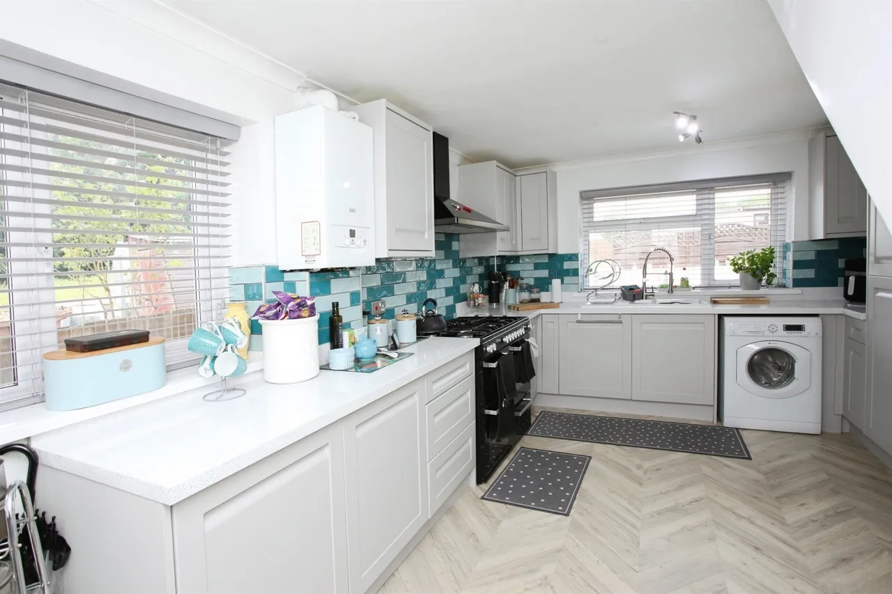 Overdene Blackwood, NP12, photo 3