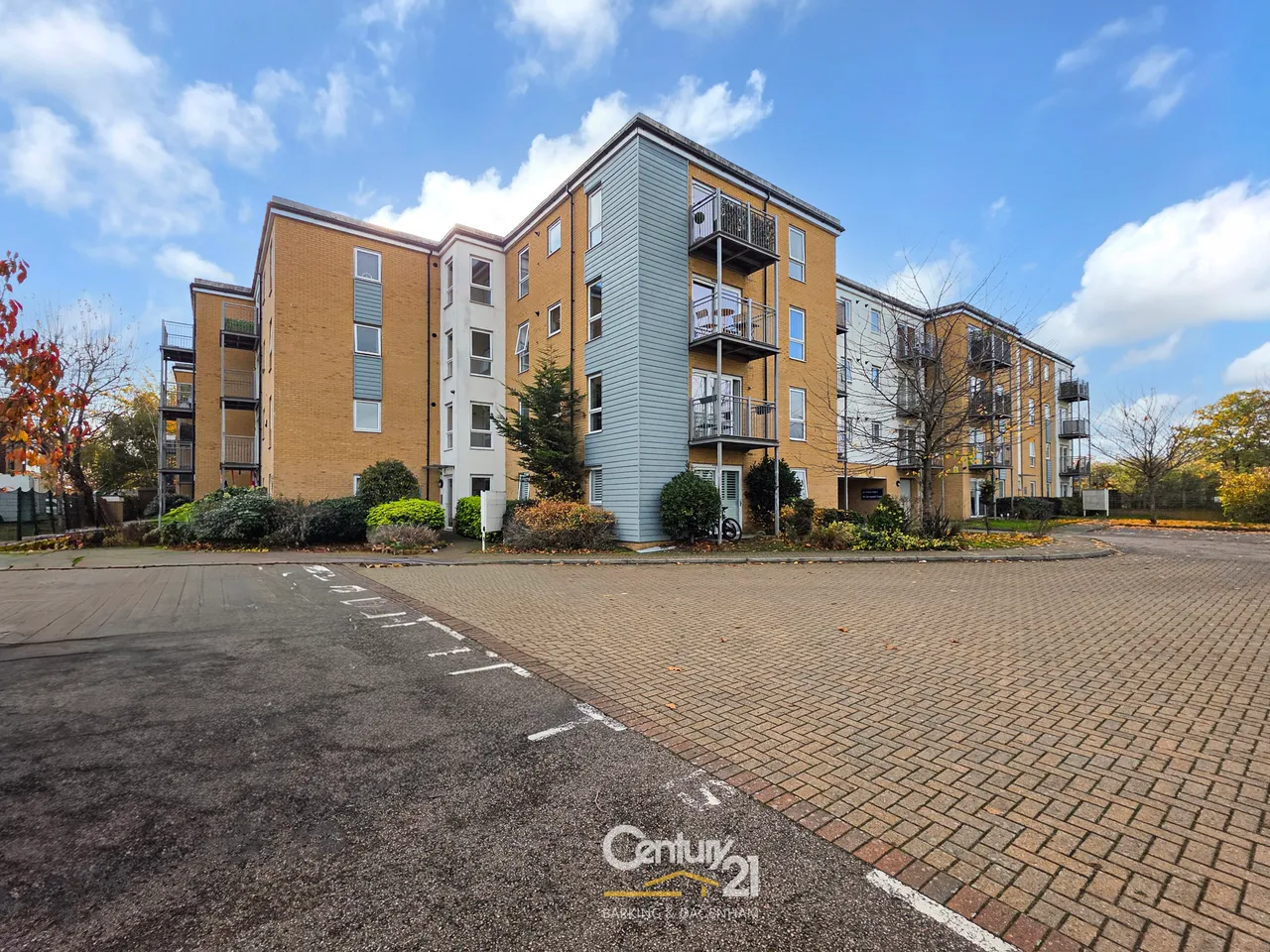Coxfarm Court, Hornchurch, photo 15