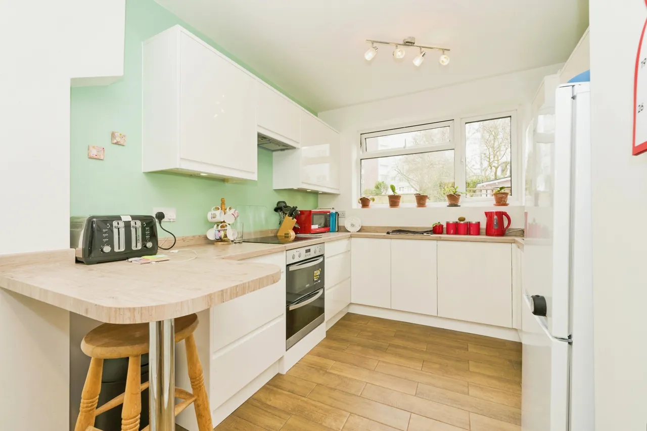 Deer Park Close, Kingston Upon Thames, KT2, photo 4